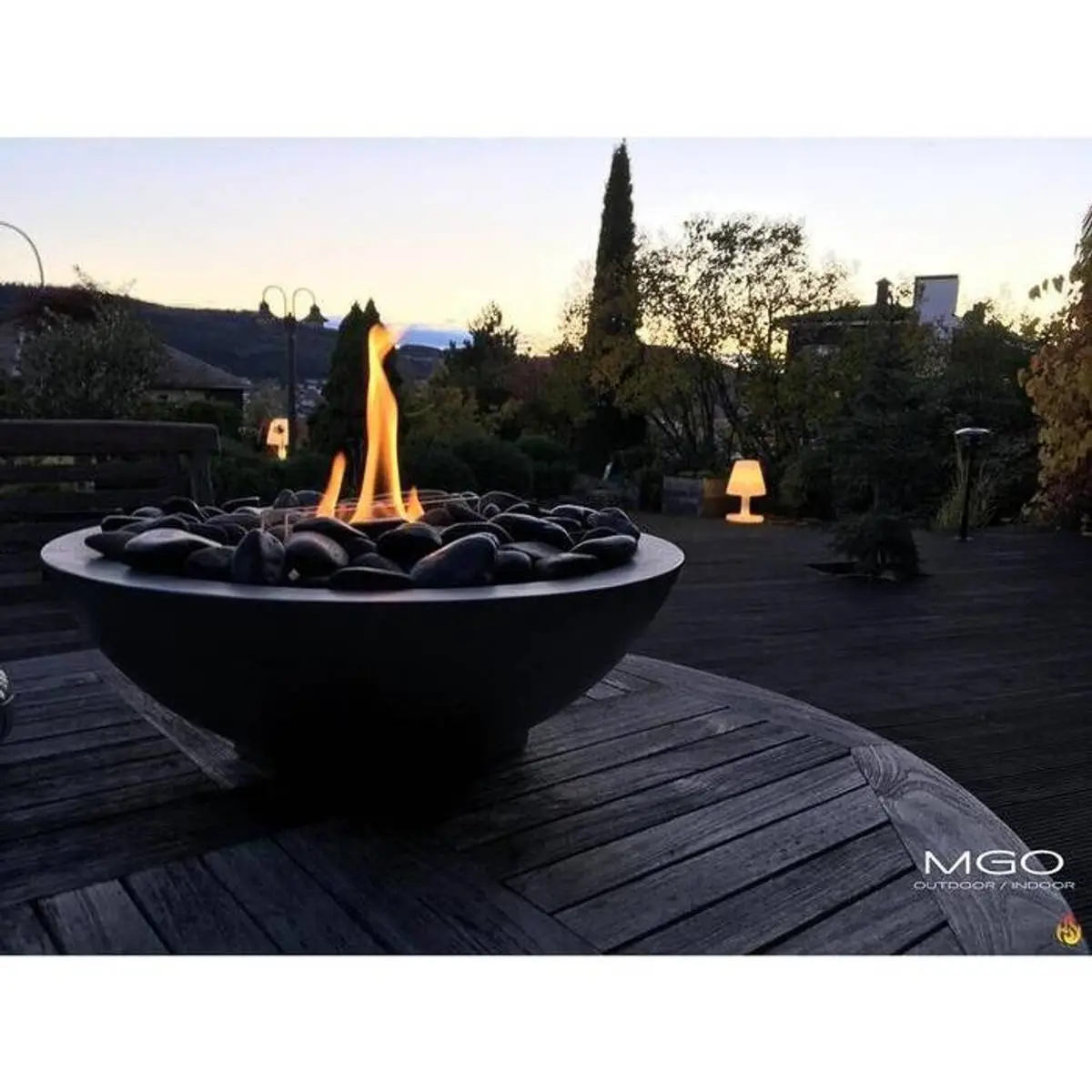 TenderFlame - Utendørs Peis Iris Sort 1,05 Liter 4 TenderFlame - Utendørs Peis Iris Sort 1,05 Liter - Bilde 2