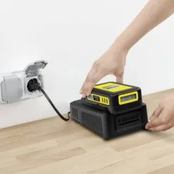 Kärcher KÄRCHER Hurtiglader 18 V 2.445-032.0 -Hus, Hage & Fritid Salg w1200h784 2